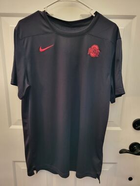 Nike Men’s Black Short-Sleeve Tee with Red Logo